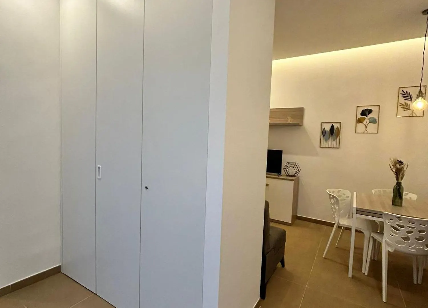 Villa Leopoldo SantʼAnastasia 0*,  Italia